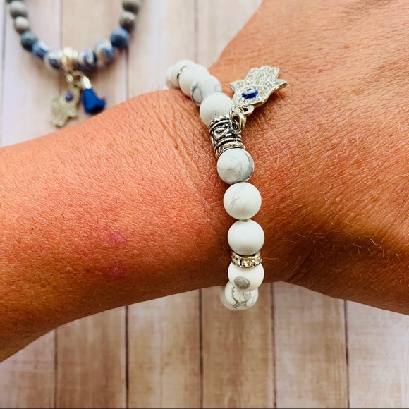 Evil Eye Protection Hamsa Essential Oil Diffuser - Picture 6 of 7